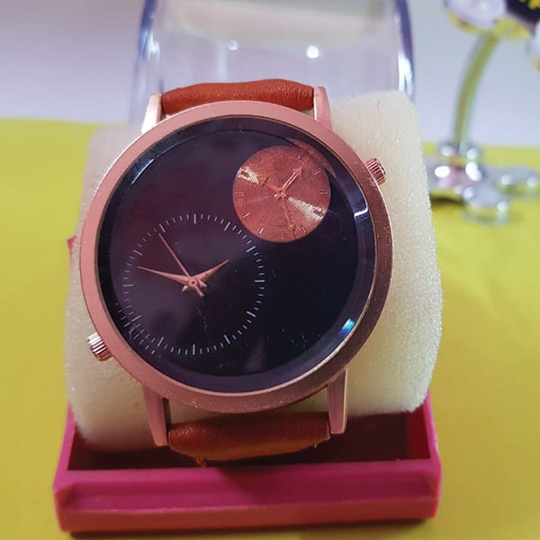 Latest Design Leather Straps Analog Watch Random Colors | 24HOURS.PK