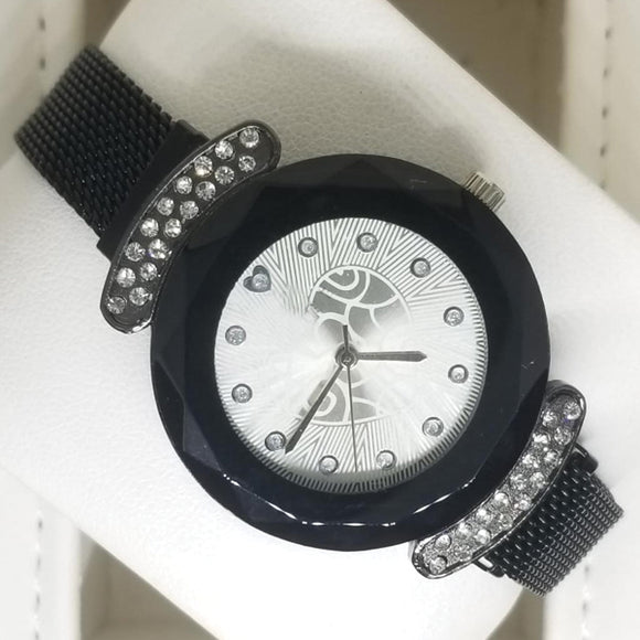 Stylish Ladies Magnet Diamonds Dial Watch Silver & Black | 24HOURS.PK