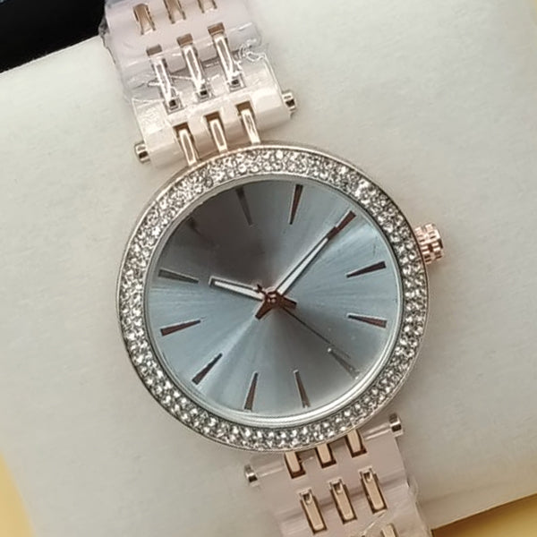 Women Rounded Diamonds Dial Watch White Dial And Offwhite & Golden Strip Chain 71631