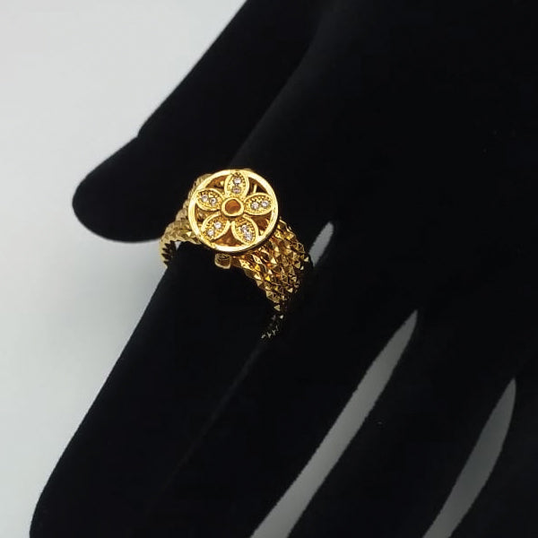 High Quality Fashionable Creative Ring For Womens Golden | 24hours.pk