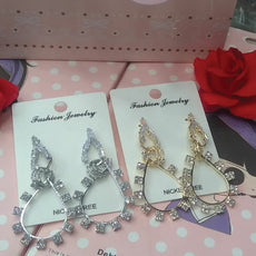 Zarcoon Rounded Creative Diamond Earrings For Her Random Colors | 24hours.pk