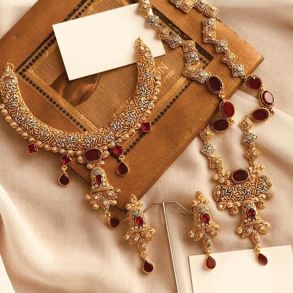 Creative Vintage Locket With Earrings Set For Womens Girls Random Design 875 | Mohsin Attari