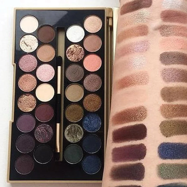MakeUp Fortune Favours The Brave 30 Eyeshadows | Ammad
