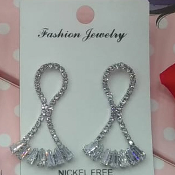 Zarcoon Diamond Earrings For Her Random Colors | 24hours.pk