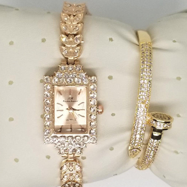 Rectangle Shaped Dial Watch With Bracelet For Women's Golden 542399 | senatorperfumes