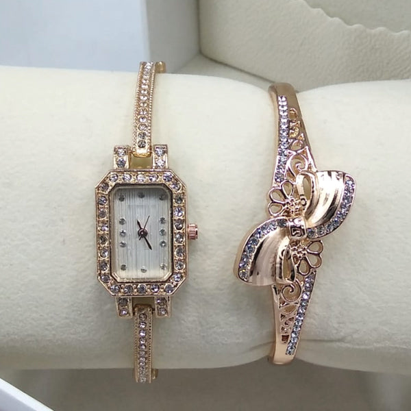 Latest Creative Polygon & Rectangular Shaped Watch With Fashionable Bracelet For Her 00445
