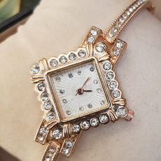 Fashionable Creative Polygon Shaped Watch Golden For Her | 24hours.pk