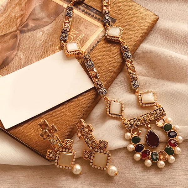 Stones & Pearls Necklace with Earrings For Women's In Random Colors