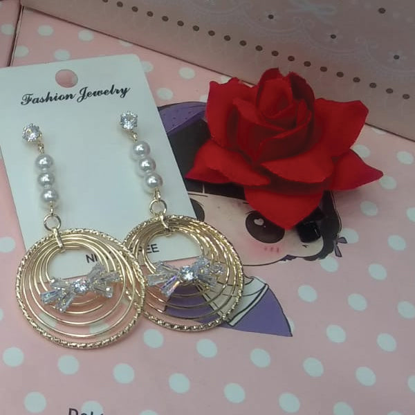 Bangles With Ribbon Style Diamond Earrings For Her Random Colors | 24hours.pk