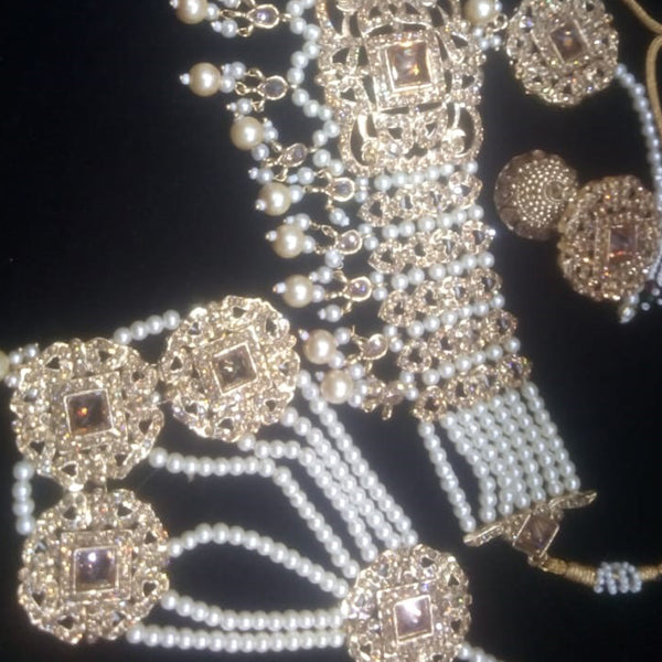 White & Golden Pearl Necklace Set For Her 452149 | 24hours.pk