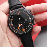 Men Fashionable Leather Strap Watch With Date