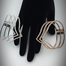 Pack of 2 Vintage 3 Strips Type Simple Bangle For Women Random Colors 84112 | 24hours.pk