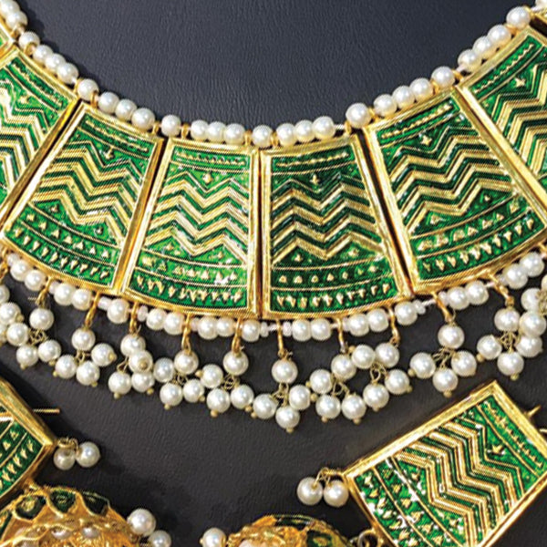 Beautiful Vintage Pearls Golden Necklace With Earrings Set For Womens Green 70807