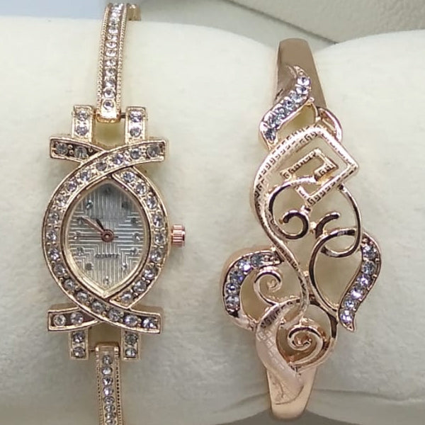 Latest Creative X Shaped Watch With Fashionable Bracelet For Her 00445