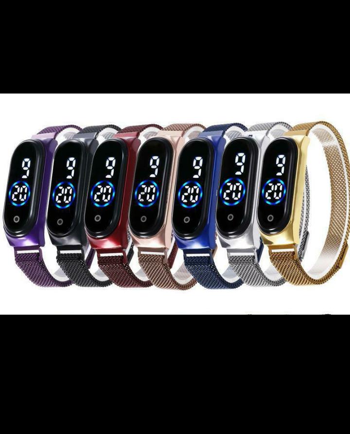 Women magnet led watch (Water resistant) Black