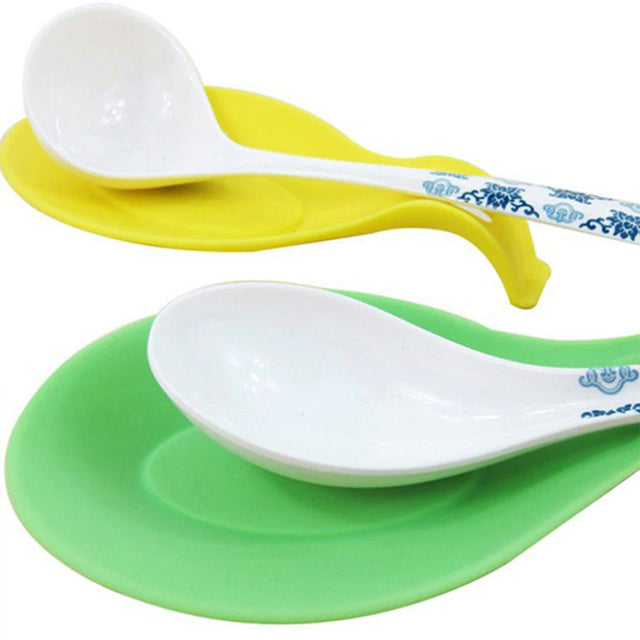 Silicone Insulating Mat for Spoon, Heat Resistant Drink Mat, Glass Stand, Spoon Stand, Pot Holder, Kitchen Accessory | 24HOURS.PK
