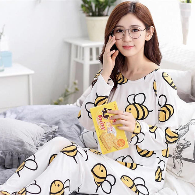 White Honey Bee Print Full Sleeves Shirt and Pajama Night Wear for Women | 24HOURS.PK