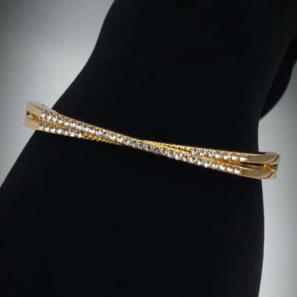Simple Design With Diamonds Bangles For Her | 24HOURS.PK